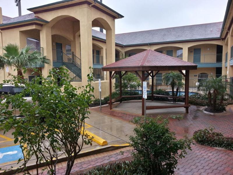 Texas Inn And Suites - Rio Grande Valley Edinburg Exterior photo